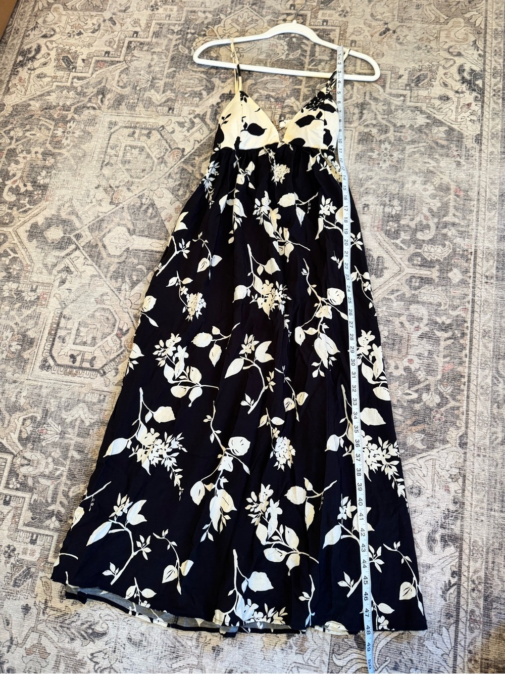 Abercrombie & Fitch Black Floral Bra-Free Clasp-Back Flowy Maxi Dress, Size XSP - Picture 6 of 15